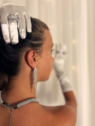 🌙 Šperk je viac než len doplnok – je odrazom osobnosti. V Pinky Club veríme, že každá žena si zaslúži zažiariť 💫 • Lesk,...