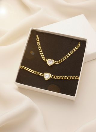 ✨Elegantný, žiarivý a len pre tie, ktoré vedia, čo chcú!✨ Set z chirurgickej ocele so Srdiečkom Crystal je dostupný práve...