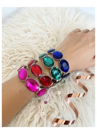 ✨LEN TERAZ za 9,90 €!✨ Kamienkový náramok Tania v 4 farbách dodá lesk každému outfitu. Skladom, doručenie do 24h! Ktorý...